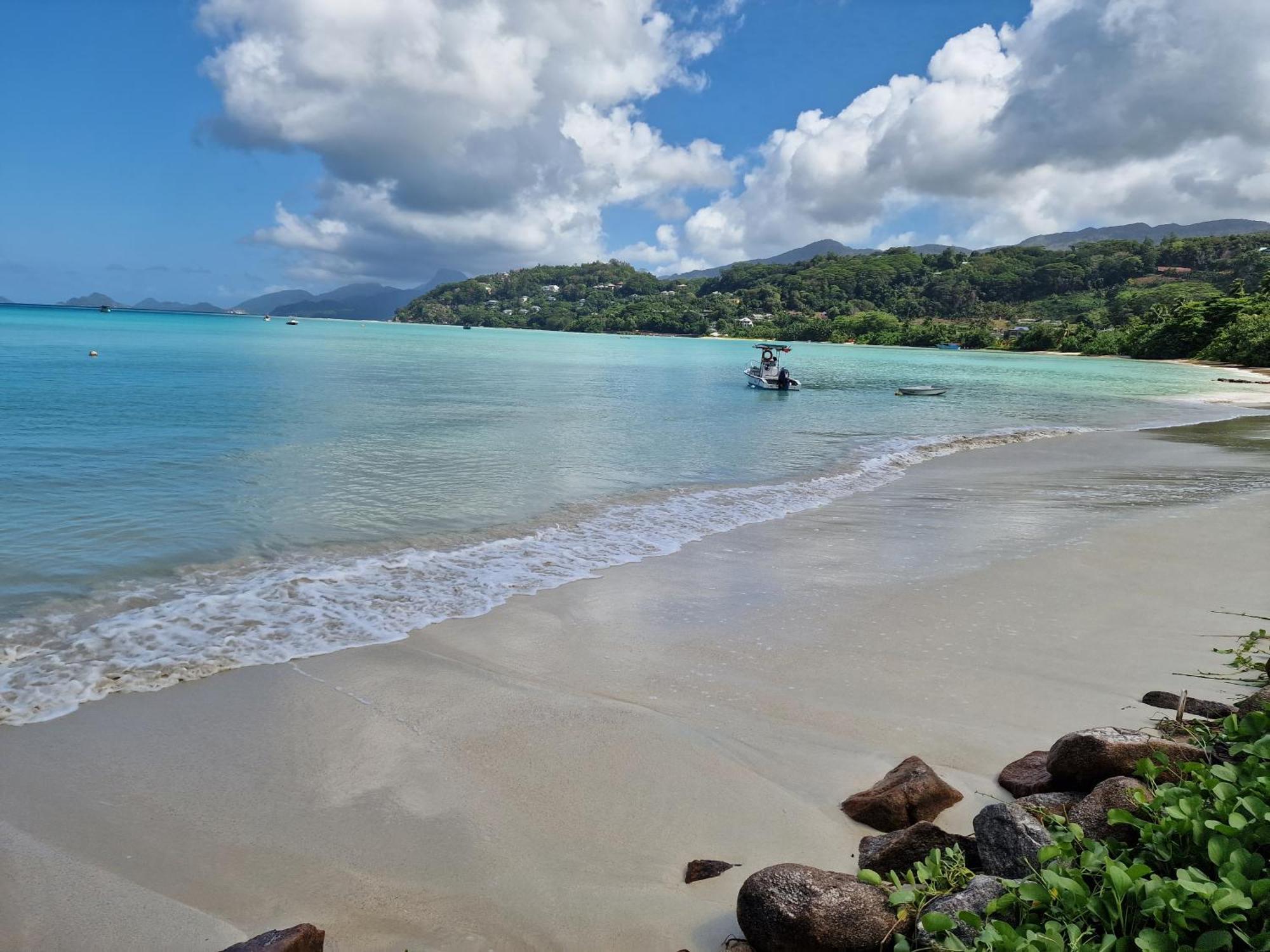 A Peace In Paradise Anse Royale Exterior photo